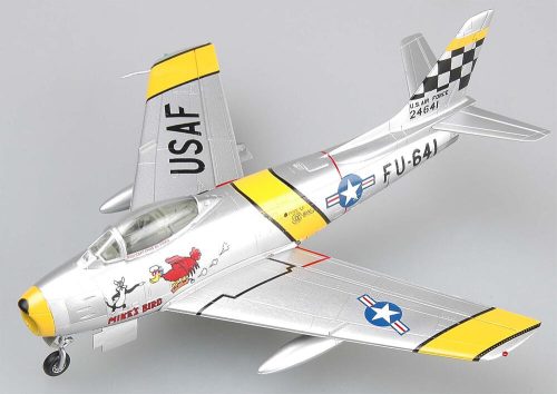Easy Model 37104 North American F-86F30 Sabre, 39FS51, FW flown by Chrles McSain. Korea, 1953 (1/72) repülőgép modell