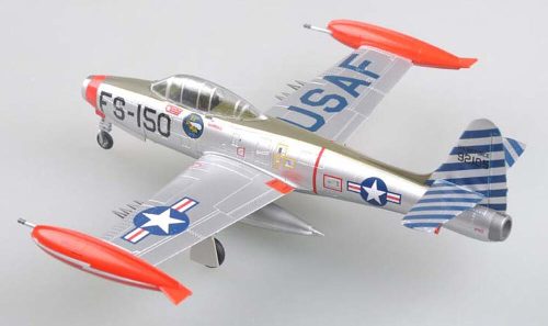 Easy Model 37109 Republic F-84 Thunderjet, E49-2105, Was assigned to 22nd Fighter (1/72) repülőgép modell