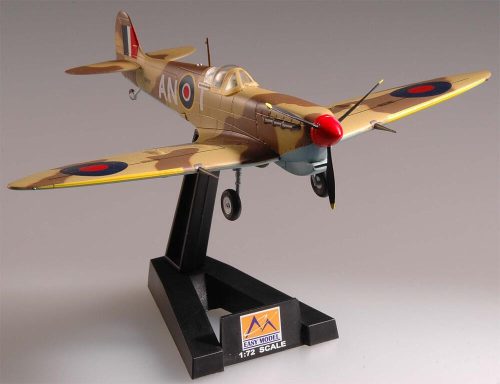 Easy Model 37216 Supermarine Spitfire Mk VC Trop RAF 417 (1/72) repülőgép modell