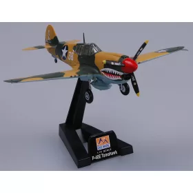   Easy Model 37274 Curtiss P-40E Tomahawk 16 FS 23 FG 1942 (1/72) repülőgép modell