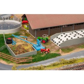   Faller 130678 Mezőgazdasági siló és trágyadomb daruval (H0)