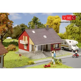Faller 131501 Családi ház terasszal (H0) - világítással