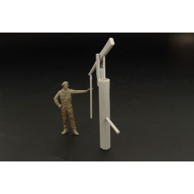   Hauler HLF48014 Rustic style water pump resin constr set 1/48 kiegészítő