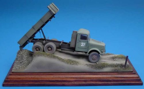 Hauler HLR87038 Tatra T111S kit of Czech truck 1/87 makett