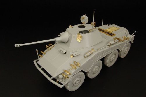 Hauler HLU35039 German Sd.Kfz 234-2 Puma PE parts for Italeri kit 1/35 feljavító készlet