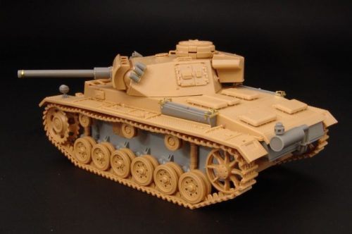 Hauler HLX48181 German Flammpanzer Pz III ausf (F1) convers set resin with PE parts 1/48 feljavító készlet