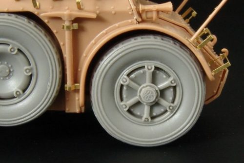 Hauler HLX48263 AUTOBLINDA AB41 WHEELS resin wheels for TAMIYA-Supermodel kit 1/48 feljavító készlet