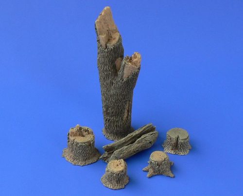 Hauler HLX48399 TREE TRUNKS and STUMPS Resin dio set 1/48 kiegészítő