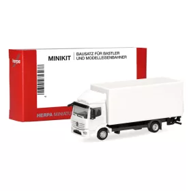   Herpa 014397 Minikit: Mercedes-Benz Atego 2013 dobozos teherautó, emelőhátfallal - fehér (H0) - Építőkészlet