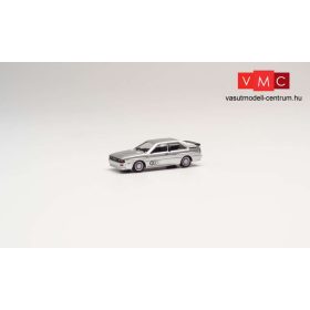 Herpa 033336-004 Audi Ur-Quattro, metál színben - ezüst (H0)