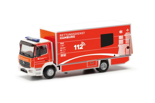 Herpa 091473 Mercedes-Benz Atego 2013 S-KTW, emelőhátfallal - Feuerwehr Hamburg (H0)