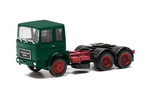 Herpa 310567-004 Roman Diesel nyergesvontató, 3 tengelyes - mohazöld (H0)