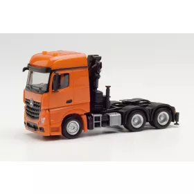   Herpa 313315-002 Mercedes-Benz Arocs 6x4 nyergesvontató rakodódaruval, narancs (H0)