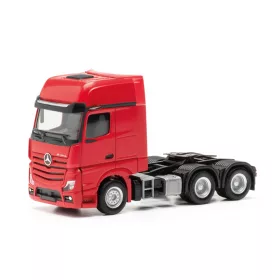   Herpa 317917 Mercedes-Benz Actros L Giga nyergesvontató, 3 tengelyes - piros (H0)