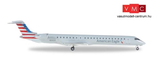 Herpa 528856 Bombardier CRJ-900 American Eagle (1:500) - N242LR