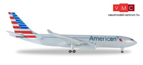 Herpa 529648 Airbus A330-200 American Airlines (1:500)