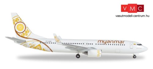 Herpa 530538 Boeing 737-800 Myanmar National Airlines - XY-ALB (1:500)