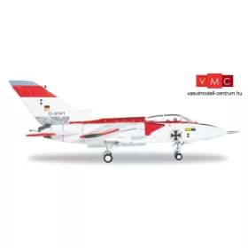   Herpa 556620 Panavia Tornado MRCA Prototype P.01 -First Flight- Panavia Tornado IDS (1:200)