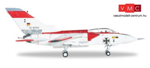 Herpa 556620 Panavia Tornado MRCA Prototype P.01 -First Flight- Panavia Tornado IDS (1:200)