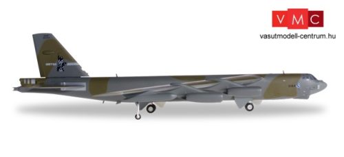 Herpa 556972 Boeing B-52G USAF Stratofortress, 416th Bombardment Wing Griffiss AFB - SAC Time (