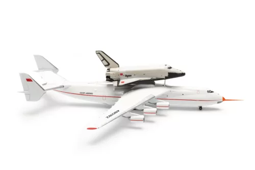 Herpa 562874 Antonov AN-225 Mriya&Buran with probe (1:400)