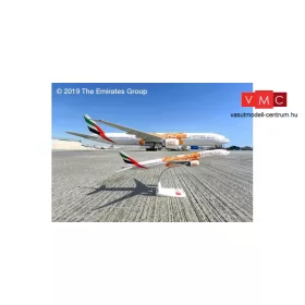 Herpa 612357 Boeing B777-300ER Emirates Expo,orange (1:200)