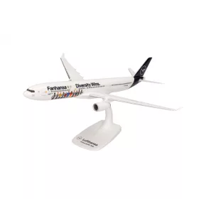   Herpa 613897 Airbus A330-300 Lufthansa Diversity (1:200) - Építőkészlet