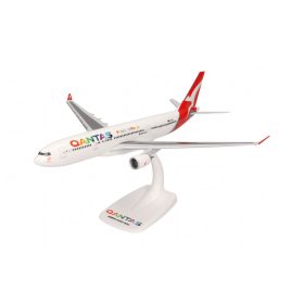   Herpa 614061 Airbus A330-200 Qantas Pride (1:200) - Építőkészlet / Snap-Fit