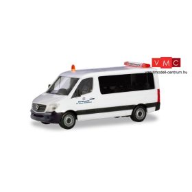 Herpa 700696 Mercedes-Benz Sprinter 2013 FD katonai rakománykísérő, Bundeswehr (H0)