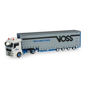 Herpa 914772 MAN TGX XLX nyergesvontató, volume ponyvás félpótkocsival - Voss (H0)