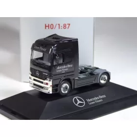   HERPA Exclusive Series Mercedes-Benz Actros 1857 nyergesvontató PC box-ban - Lease Finanz (H0)