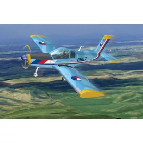 HobbyBoss 80282 Czech Zlin Z-142 repülőgép makett (1/72)