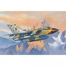   HobbyBoss 80353 Panavia Tornado IDS repülőgép makett (1/48)