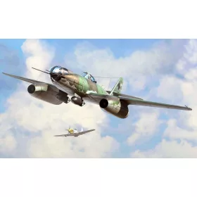   HobbyBoss 80377 Messerschmitt Me-262 A-2a/U2 repülőgép makett (1/48)