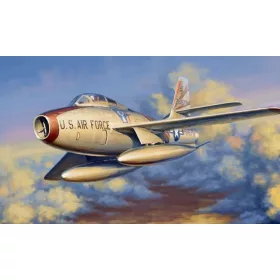   HobbyBoss 81726 Republic F-84F Thunderstread repülőgép makett (1/48)