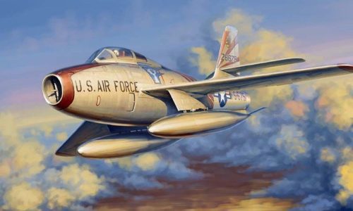 HobbyBoss 81726 F-84F Thunderstread repülőgép makett (1/48)