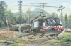 HobbyBoss 81807 Bell UH-1 Huey B/C helikopter makett (1/18)