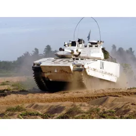   HobbyBoss 82475 Swedish CV90-40C IFV /W Additional All-round Armour harcjármű makett (1/35)