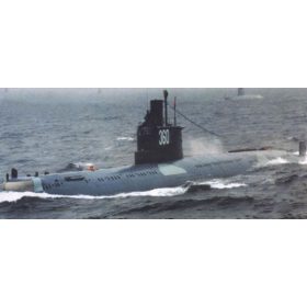   HobbyBoss 83517 PLA Navy Type 035 Ming Class tengeralattjáró makett (1/350)