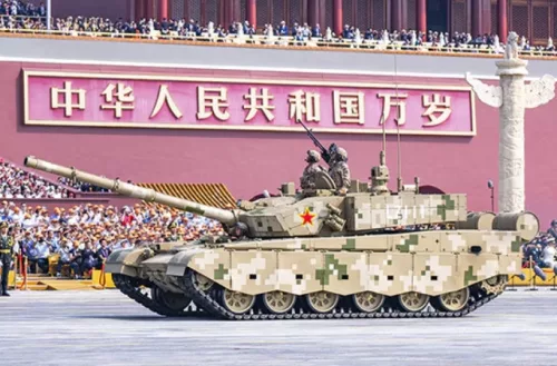 HobbyBoss 84589 PLA ZTZ-99B MBT harcjármű makett (1/35)