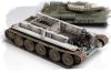 HobbyBoss 84809 T-34/85 (Model 1944 angle-jointed turret) Tank 1/48 harckocsi makett