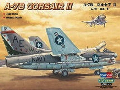 HobbyBoss 87202 A-7B CORSAIR II repülőgép makett (1/72)