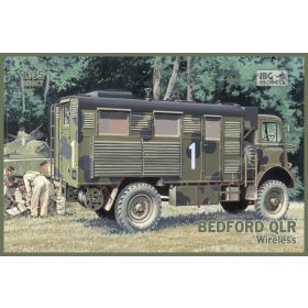   IBG Models 35017 Bedford QLR Wireless (1/35) harcjármű makett