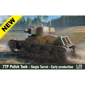   IBG Models 35070 7TP Polish Tank Single Turret Early (1/35) harckocsi makett