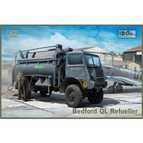   IBG Models 72082 Bedford QL Refueller (1/72) harcjármű makett