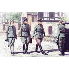 ICM 35611 WWII German Staff Personnel (4 figures) (1/35)
