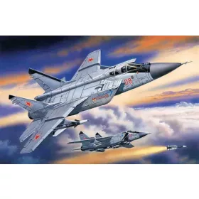   ICM 72151 MiG-31 Foxhound Russian Heavy Interceptor Fighter (1/72)