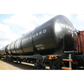   Igra Model 96210042 Tartálykocsi fékállással, négytengelyes Zacns, Wascosa / RAIL4WARD JET-A1 (E6) (H0)