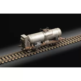   Italeri 8706 M Tank car with brakeman's cab with photoetched Parts 1/87 vasúti makett