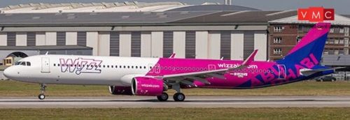 JC Wings LH4193 Airbus A321neo, Wizz Air Abu Dhabi Airbus A6-WZB With Antenna (1:400)